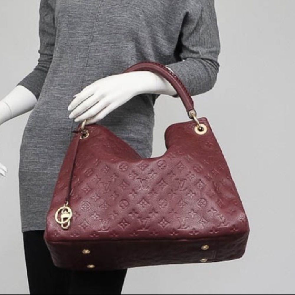 💯LEATHER LOUIS VUITTON ARTSY MM